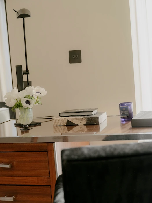 Apartment lounge at 180 The Thames