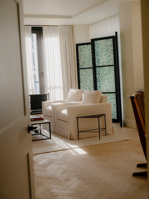 Apartment suite at 180 The Thames